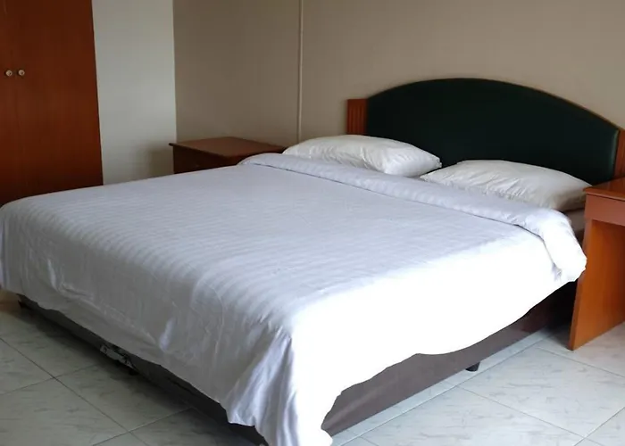 Hotel Sriprajuk Mansion 2*