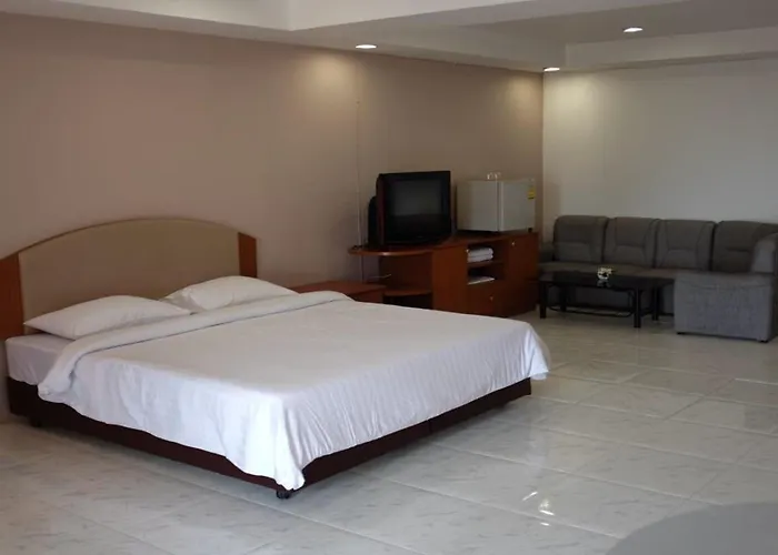 Sriprajuk Mansion Hotel 2*